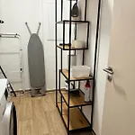 Charming Homes - 20 アパート *